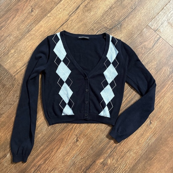 Brandy Melville Sweaters - Brandy Melville Argyle Elizabeth sweater